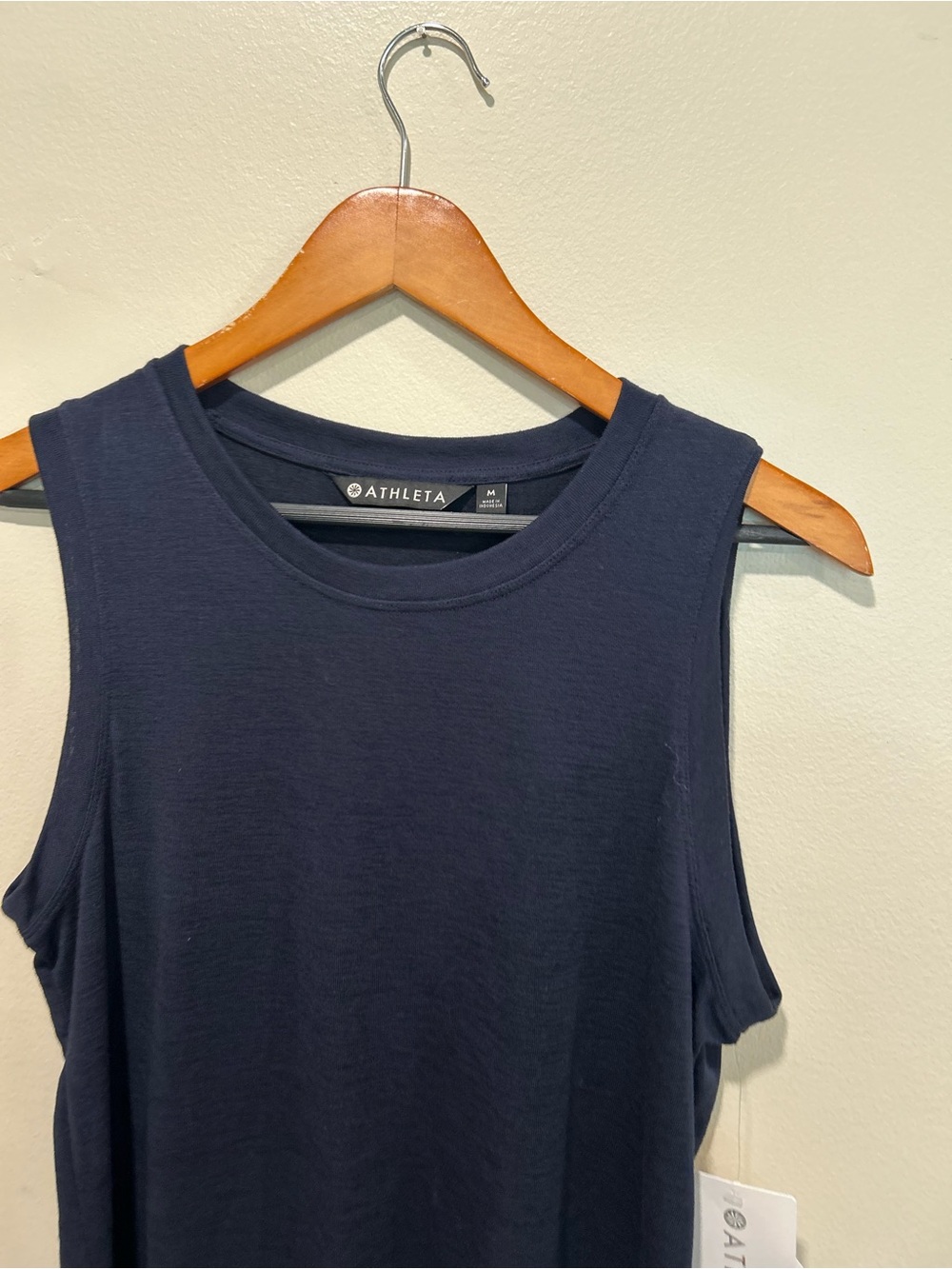 NWT Athleta breezy tank